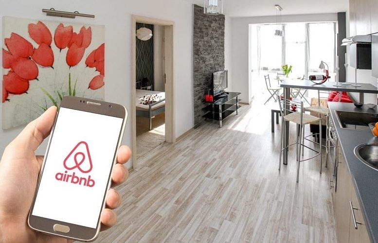 AirBnb business model