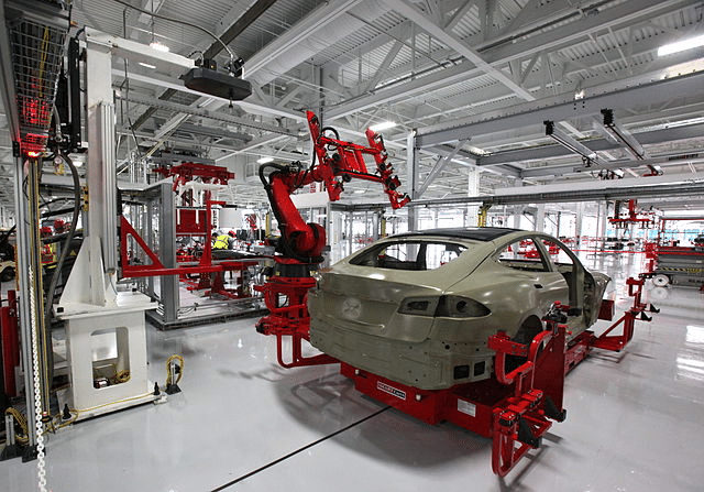 Bots in Tesla factory in California