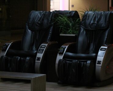 Best Recliner Brands Featured Image by geister