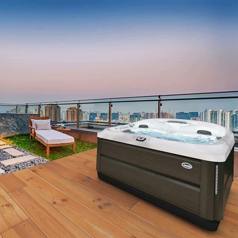 Jacuzzi Spas