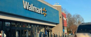 Walmart Target Market Featured Image by David Montero