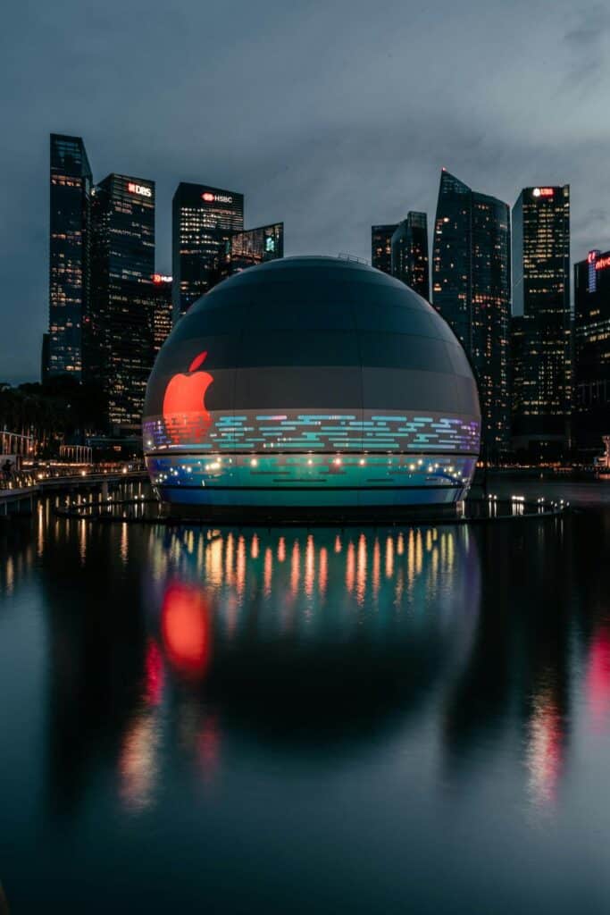 Apple Marina Bay Sands at Night